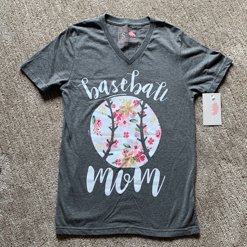 NWT Calamity Jane V-neck soft tee -Small